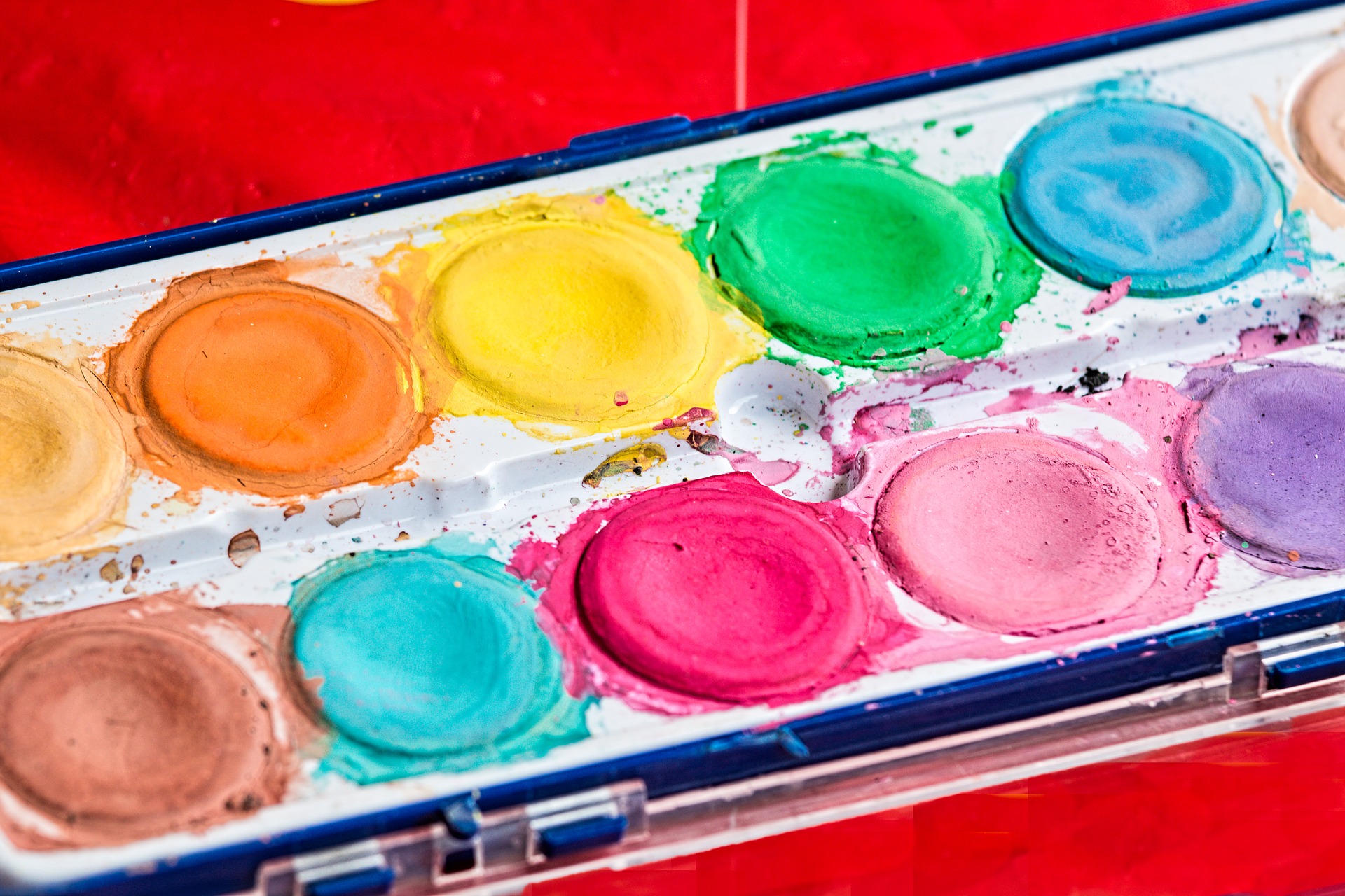 A palette of finger paint.